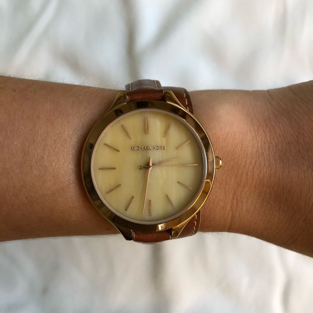 Michael Kors Brown Leather Watch - Picture 2 of 6